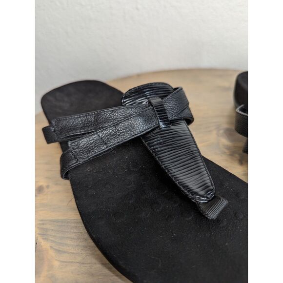 VIONIC Karley Black Sandal Size 8 Supportive Flat Dressy Comfortable Resort - Picture 6 of 9